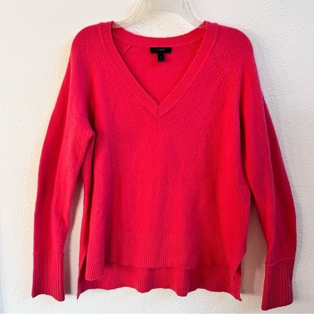 J Crew coral cozy yarn v neckline sweater